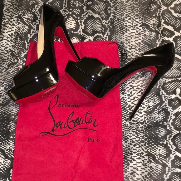 Christian Louboutin Shoes - 💚 Christian Louboutin Lady Peep 150